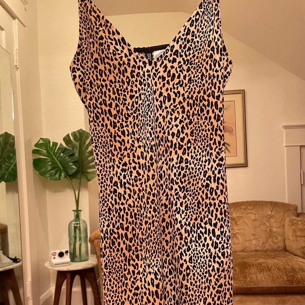 Mini leopard dress